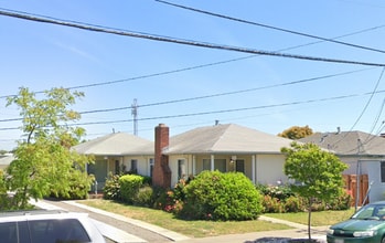 Building Photo - G4 |  (GRUB IV) 921-923 South B Street
