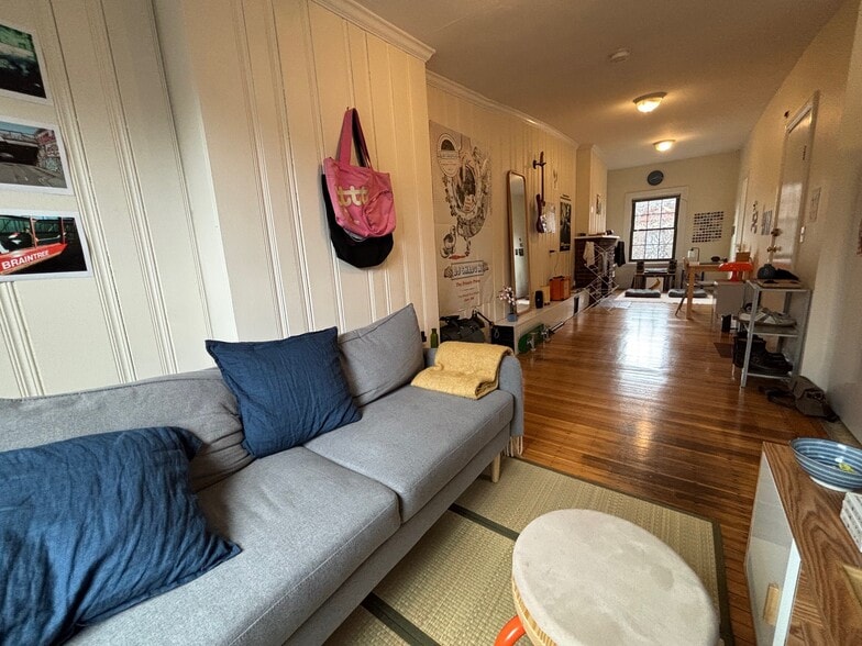 Building Photo - 43 S Russell St