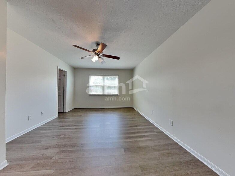 Building Photo - 6158 Glennsbury Ct