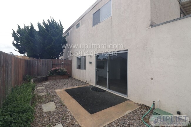 Building Photo - Bonita Dr (842)