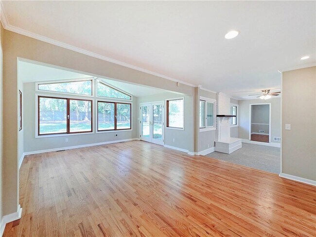 Building Photo - 1273 Murdock Rd