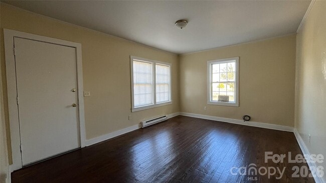 Building Photo - 2621 Dr Carver Rd