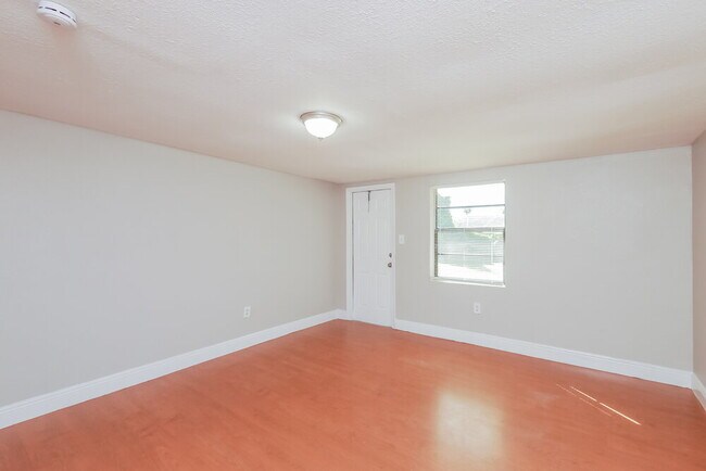 Building Photo - 1826 NW 85th St