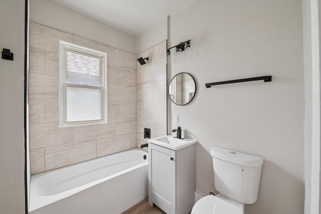 Building Photo - 3166 N 16th St