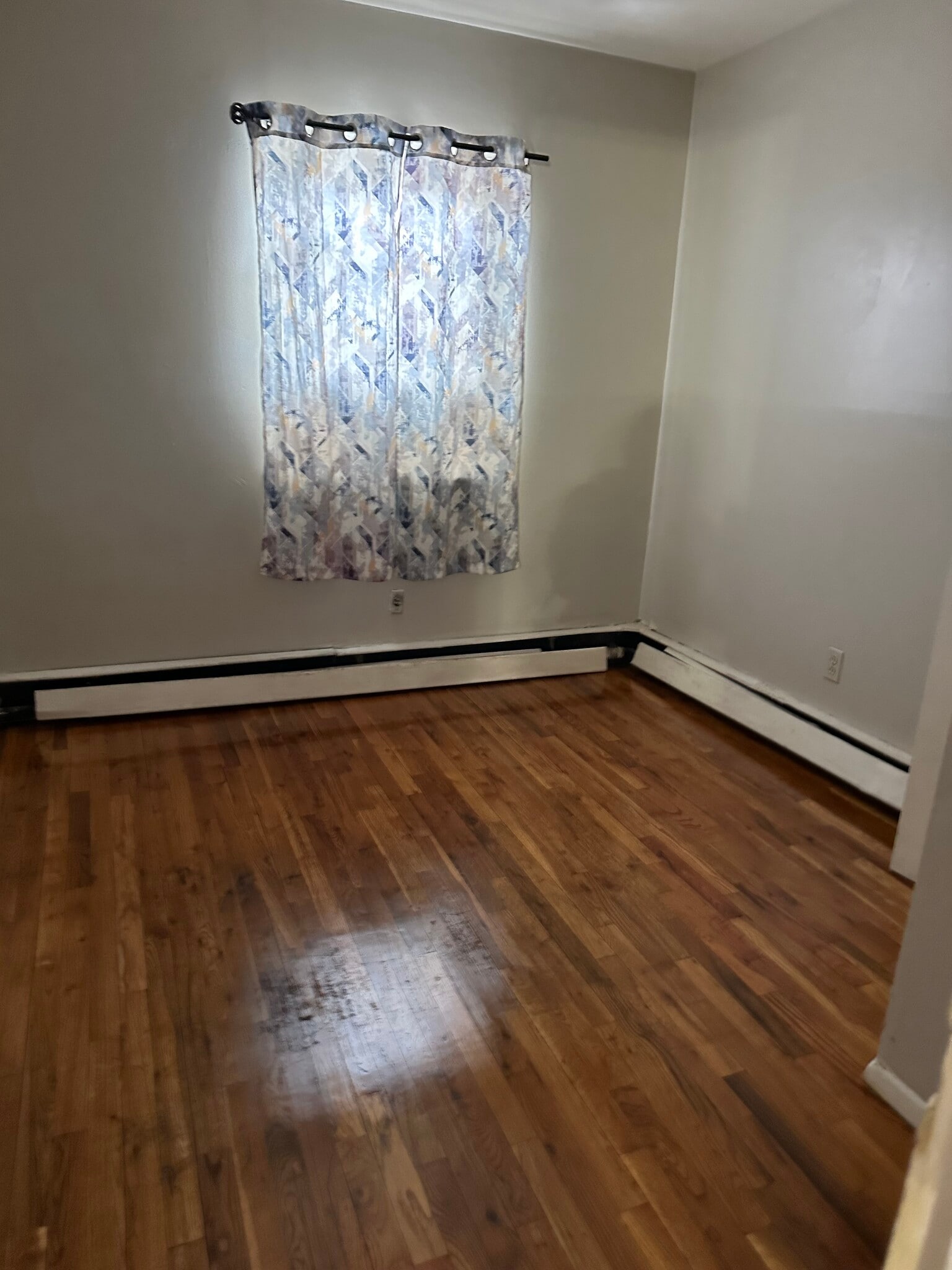 Building Photo - 18637 140th Ave