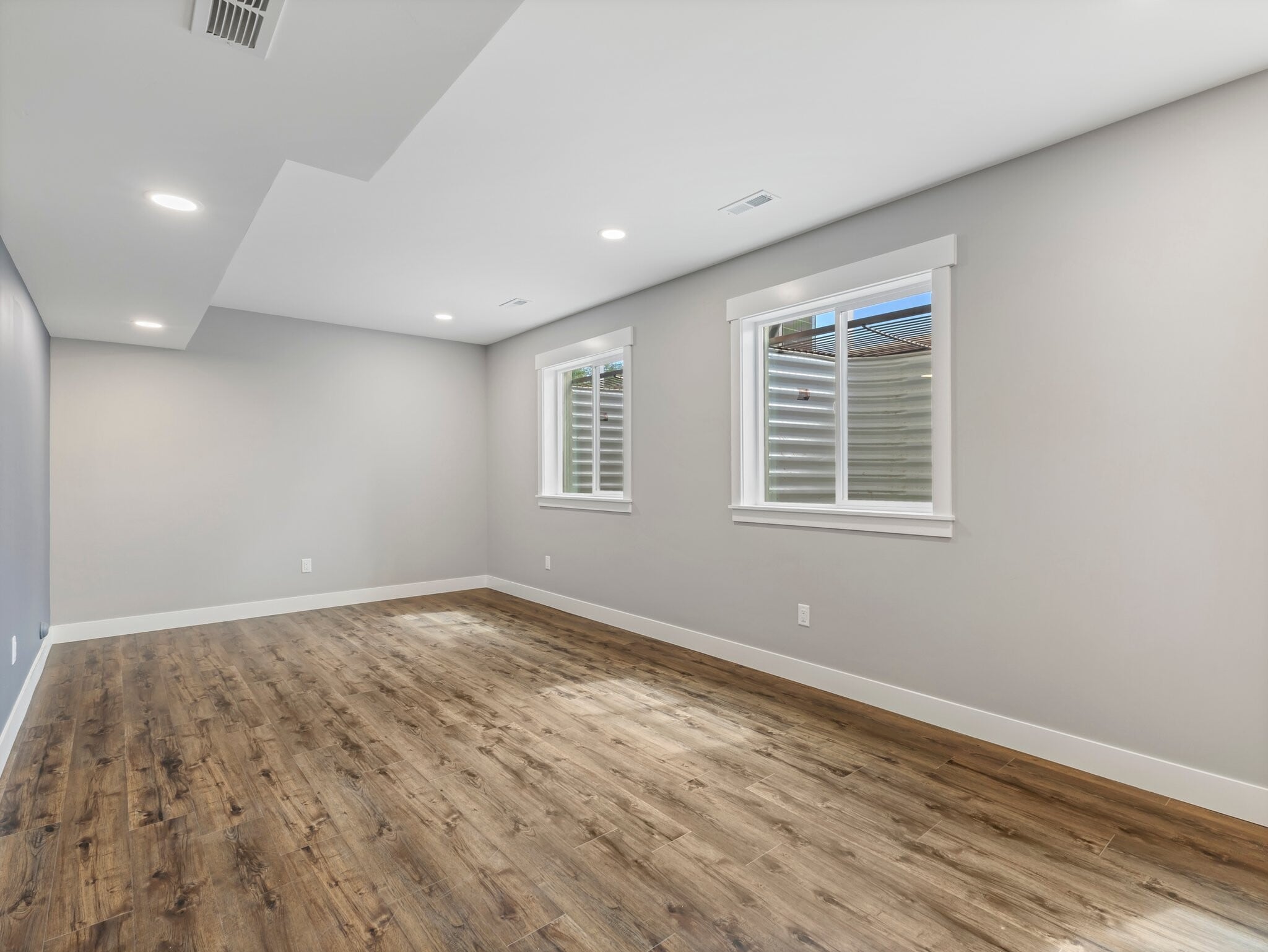 Building Photo - 1565 Hadleys View Dr