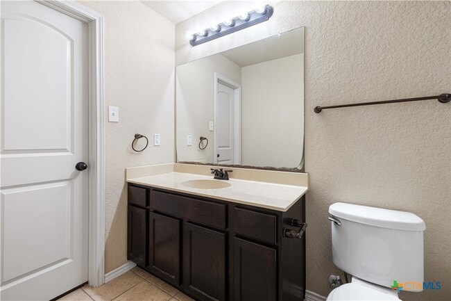 Building Photo - 290 Rosalie Dr