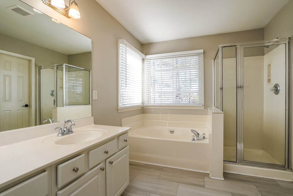 Building Photo - 3617 Dewing Dr