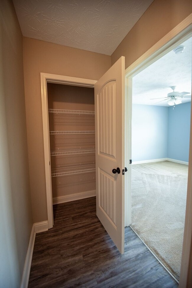 Building Photo - Beautiful home available from May 10!