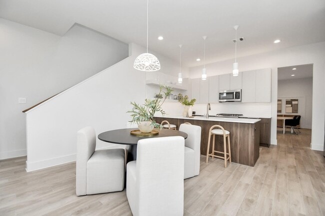 Building Photo - 3015 Pelon Cay Dr