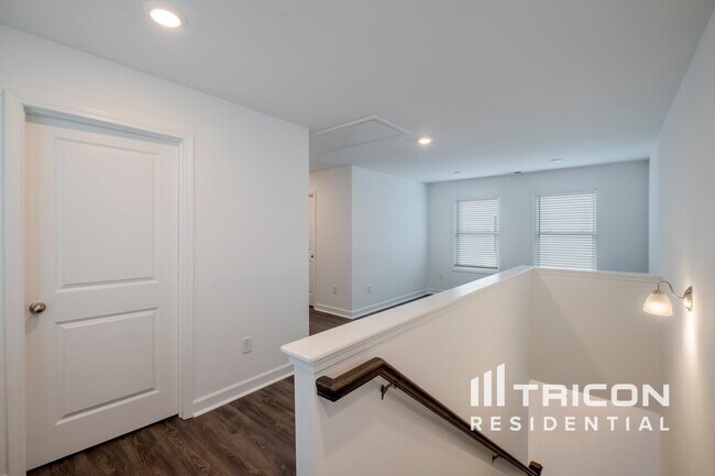 Building Photo - 181 East Ridge Way Woodstock GA