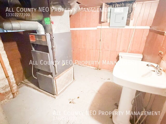 Building Photo - 519 E 103rd St