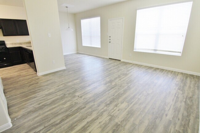 Building Photo - 13111 Ristina Cir