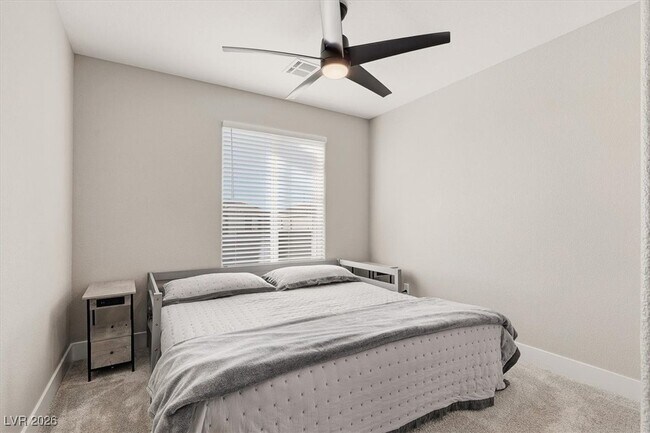 Building Photo - 4536 Anspach St