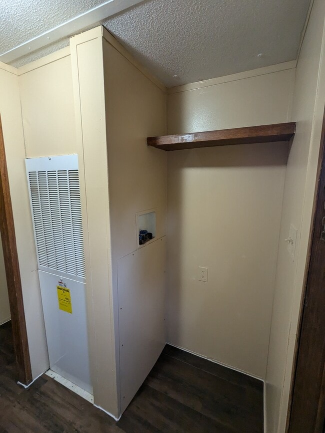 Building Photo - 123 Ransdell Ln