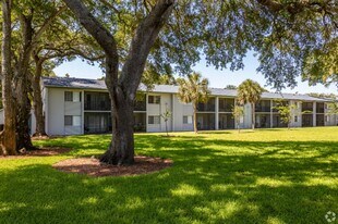 Building Photo - The Boulevard Apartments