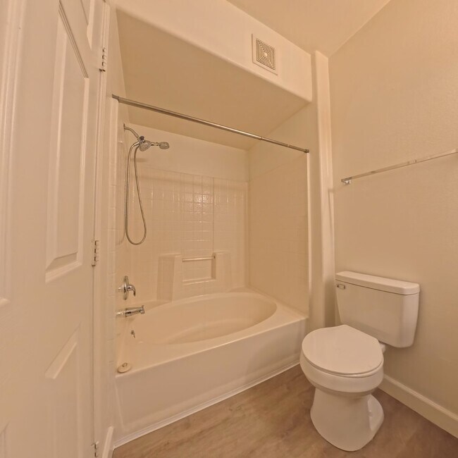 Building Photo - Next To Durango Casino | Gated Community | Laminate Floors | Community Fitness
