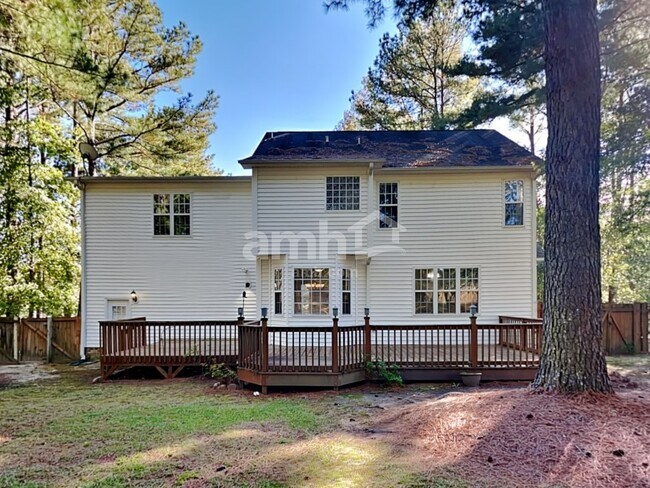 Building Photo - 1105 Stonewater Dr