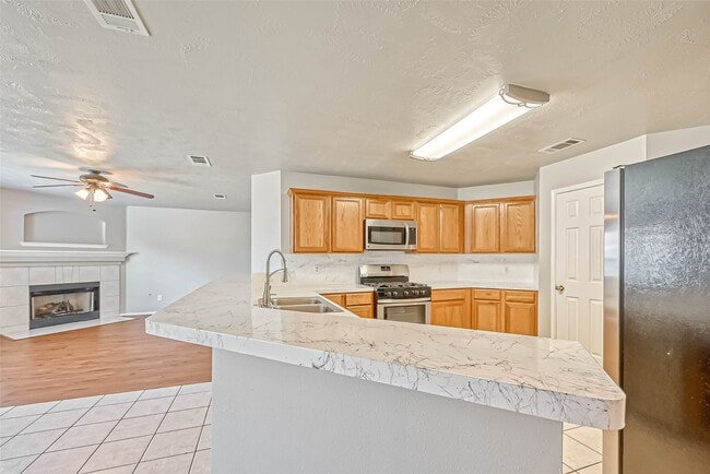 Building Photo - 758 Brushy Glen Dr