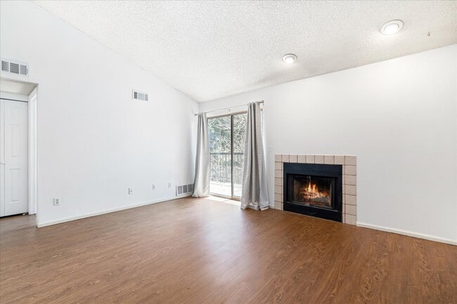Building Photo - 2575 S Syracuse Way