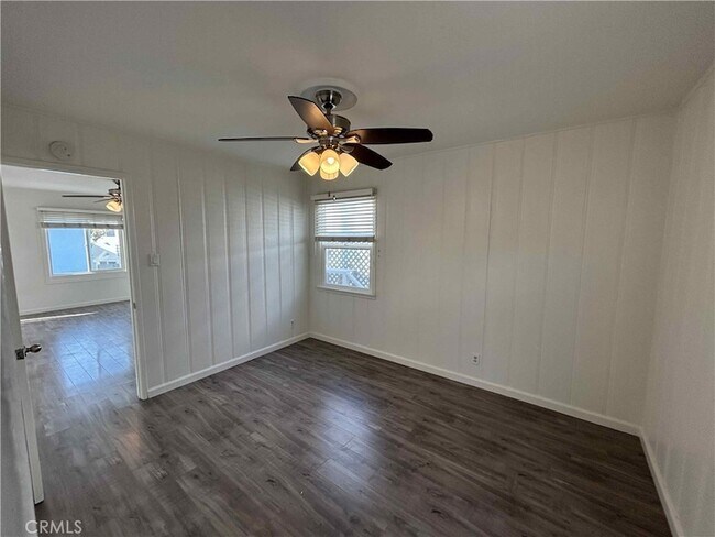Building Photo - 224 Bayview Dr