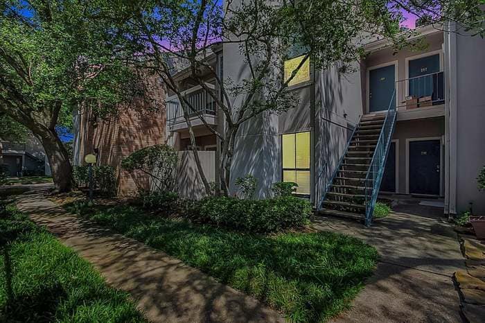 Building Photo - 7950 N Stadium Dr