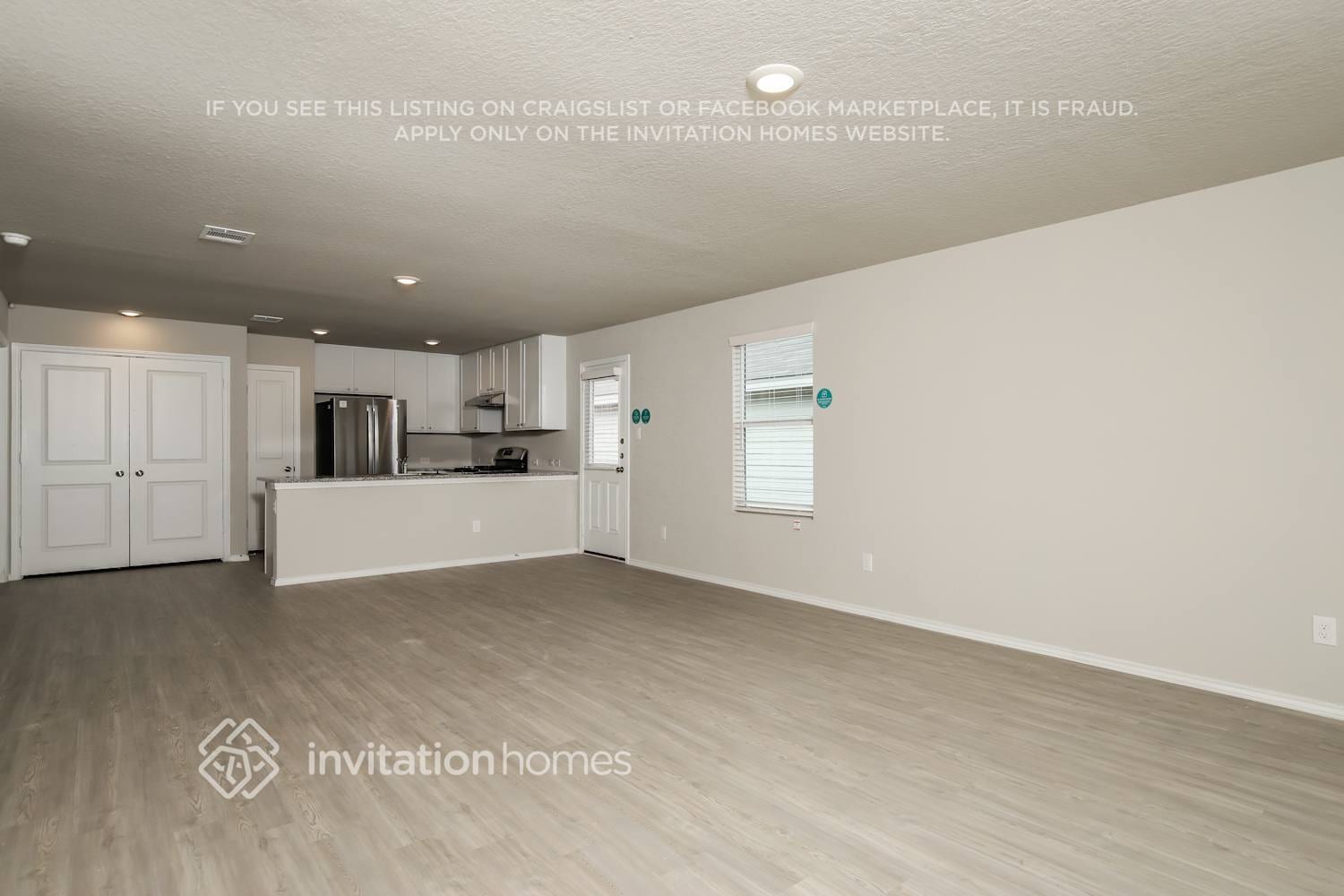 Building Photo - 10554 Varmus Dr