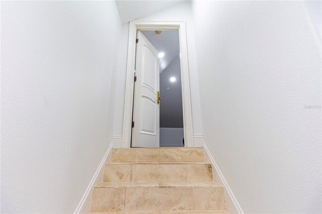 Building Photo - 25 Leeward Island