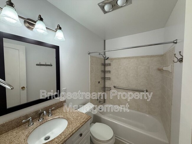 Building Photo - 4208 Bellemeade Dr