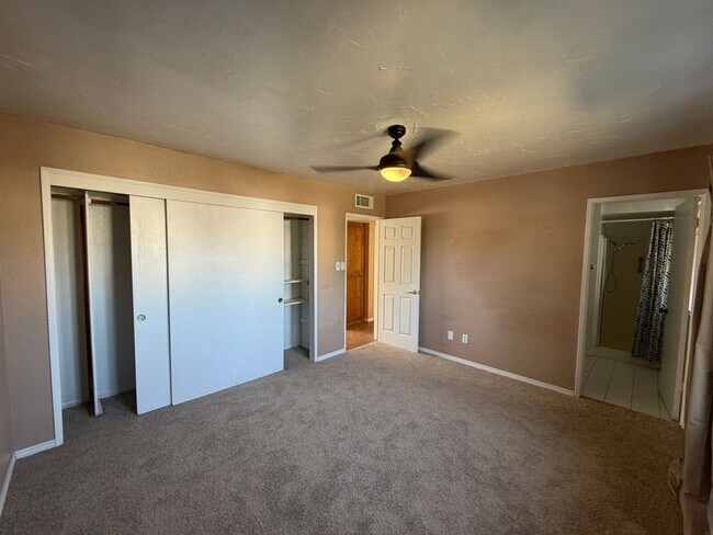 Building Photo - Wow Check out this 3 BD 2 BA SW Charmer near White Ln & Akers Road