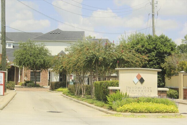 Building Photo - 9200 Westheimer Rd