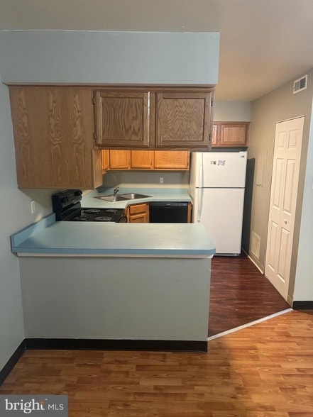 Building Photo - 2101 Cedar Run Dr