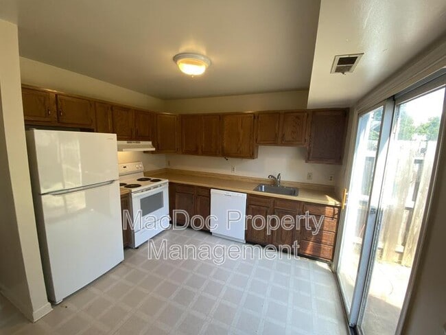 Building Photo - 509 Powhatan Ct