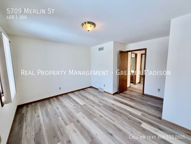 Building Photo - 5709 Merlin St