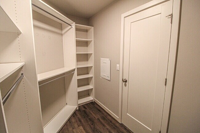 Building Photo - 1418 184th Pl SE