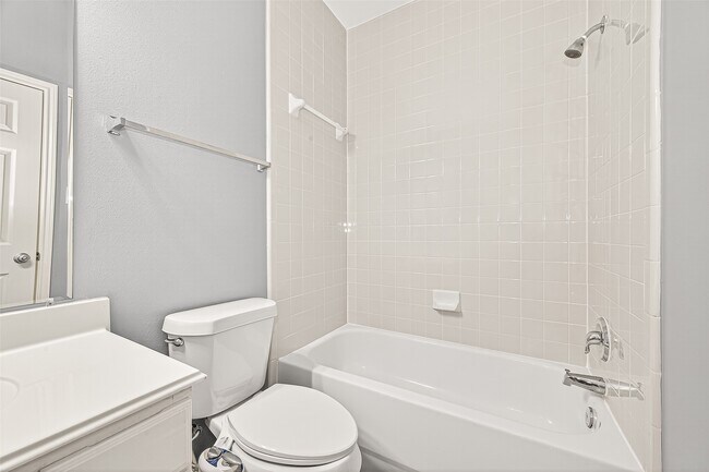 Building Photo - 1903 Amber Trail Ln