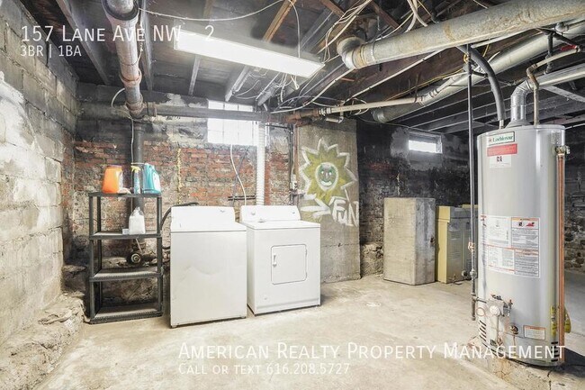 Building Photo - 157 Lane Ave NW