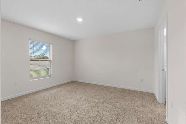 Building Photo - Be the first to rent this new 3BR 2BA home in SW Ocala!