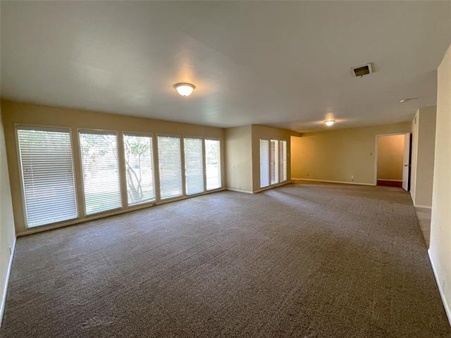 Building Photo - 1303 Northlake Dr