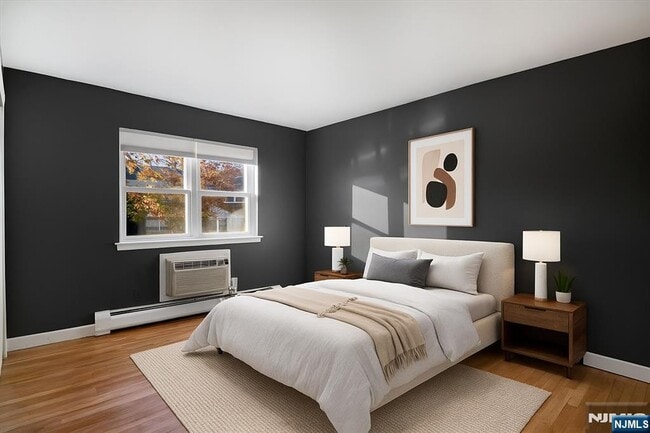 Building Photo - 53 Regency