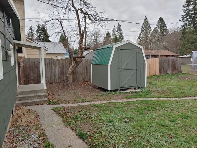 Building Photo - One Bedroom Home in Midtown CDA