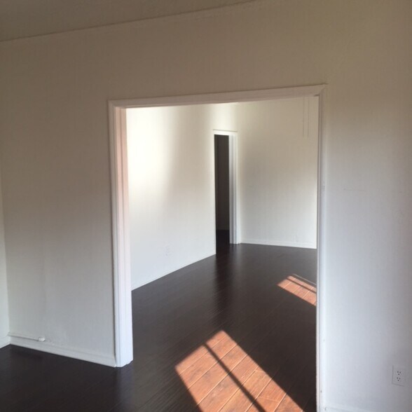 Primary Photo - 3843 W 27th St
