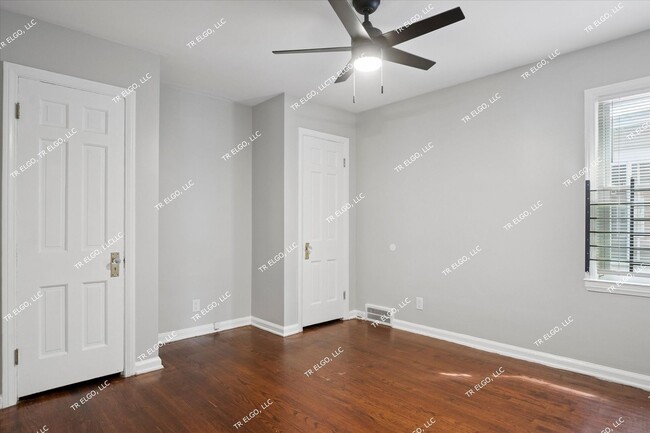 Building Photo - Charming 3-Bedroom Brick Ranch in highly d...