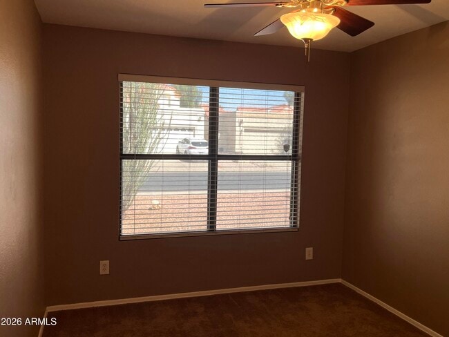 Building Photo - 3921 E Graythorn St