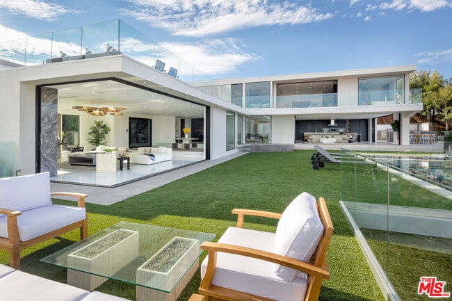 Building Photo - 2110 Hercules Dr