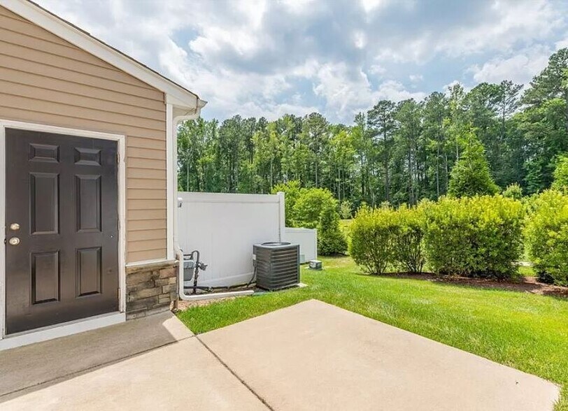 Building Photo - 10620 Marions Pl
