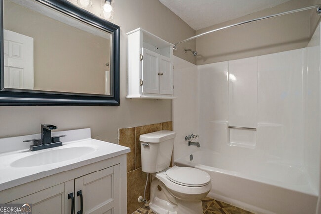 Building Photo - 9285 Cedar Ridge Dr NW