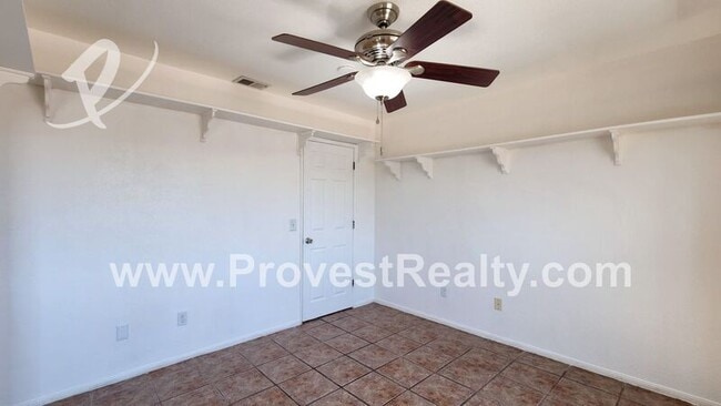 Building Photo - 12490 Iroquois Rd