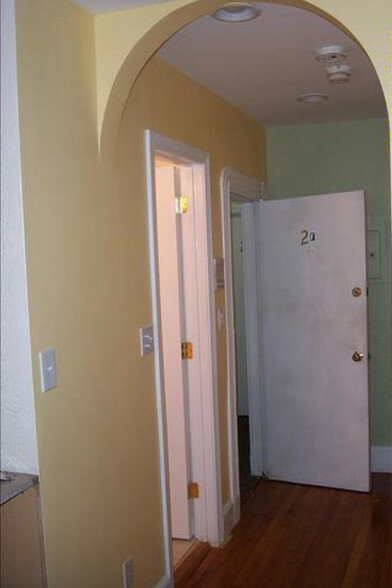 Building Photo - 74 Revere St