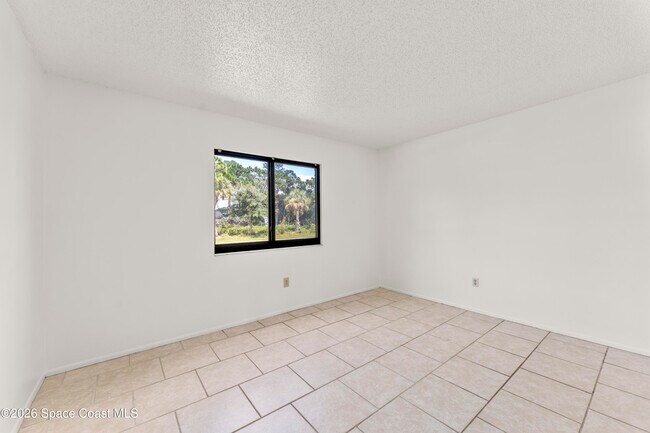 Building Photo - 920 San Filippo Dr SE